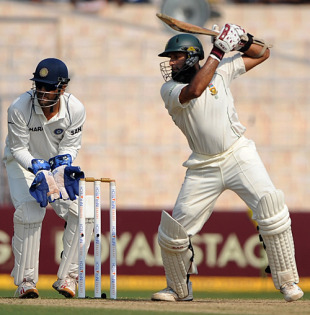 Hashim Amla stood between India and victory, India v South Africa, 2nd Test, Kolkata, 5th day, February 18, 2010