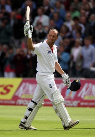 Jonathan Trott was last-man out for 183, England v Pakistan, 4th Test, Lord's, August 28, 2010