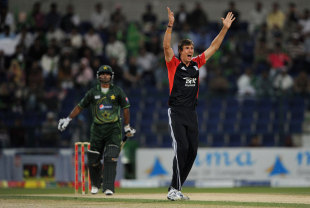 Steve Finn appeal for the wicket of Mohammad Hafeez, Pakistan v England, 1st ODI, Abu Dhabi, February, 13, 2012