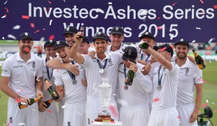 The England players get together and celebrate their Ashes win, England v Australia, 5th Investec Ashes Test, The Oval, 4th day, August 23, 2015