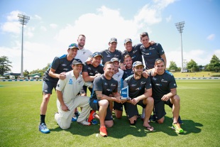 New Zealand, with the series trophy after a 2-0 swep, New Zealand v Sri Lanka, 2nd Test, Hamilton, 4th day, December 21, 2015
